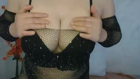 Snapshot of angel_coconut chatting on October 18, 8:26 am Angel coco online show from October 18, 8:26 am