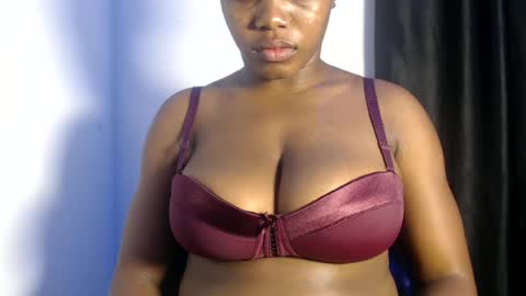 Snapshot of angel_daisyy chatting on June 19, 7:12 am Daisy online show from June 19, 7:12 am
