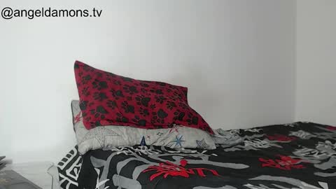 Snapshot of angel_damons_ chatting on February 22, 5:55 pm Angel Damons online show from February 22, 5:55 pm