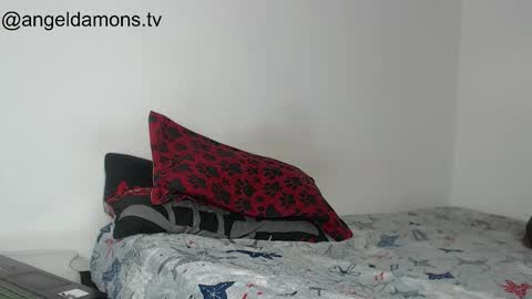 Snapshot of angel_damons_ chatting on March 7, 8:50 pm Angel Damons online show from March 7, 8:50 pm