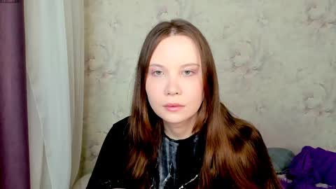 Snapshot of angel_doll585 chatting on February 10, 9:36 pm Fallen Angel online show from February 10, 9:36 pm