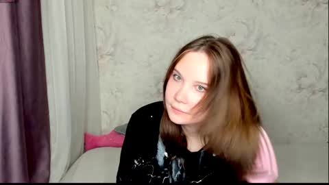 Snapshot of angel_doll585 chatting on February 27, 11:48 pm Fallen Angel online show from February 27, 11:48 pm