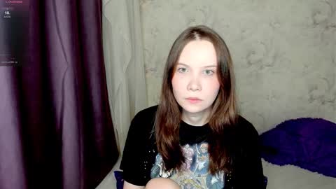 Snapshot of angel_doll585 chatting on September 15, 11:38 pm Fallen Angel online show from September 15, 11:38 pm