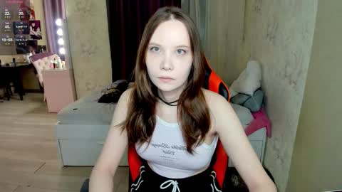 Snapshot of angel_doll585 chatting on November 26, 11:28 pm Fallen Angel online show from November 26, 11:28 pm