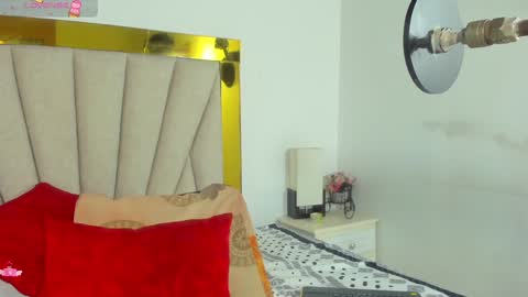 Snapshot of angel_dthroat chatting on December 27, 12:12 pm ANGHEL online show from December 27, 12:12 pm