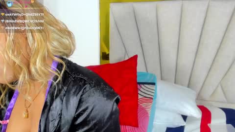 Snapshot of angel_dthroat chatting on January 9, 3:12 pm ANGHEL online show from January 9, 3:12 pm