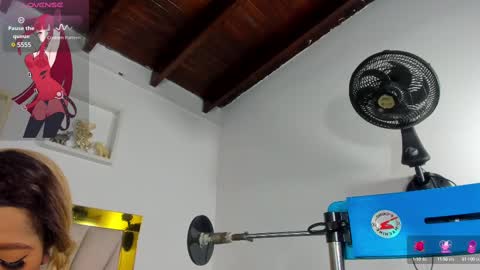 Snapshot of angel_dthroat chatting on February 15, 12:01 pm ANGHEL online show from February 15, 12:01 pm