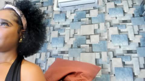Snapshot of angel_dthroat chatting on May 11, 4:04 pm ANGHEL online show from May 11, 4:04 pm
