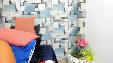 Snapshot of angel_dthroat chatting on May 13, 12:02 pm ANGHEL online show from May 13, 12:02 pm
