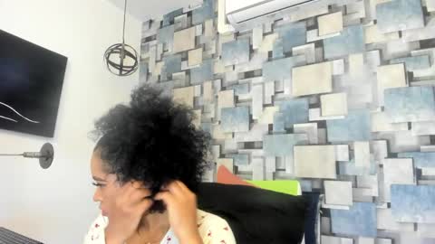 Snapshot of angel_dthroat chatting on May 14, 12:01 pm ANGHEL online show from May 14, 12:01 pm