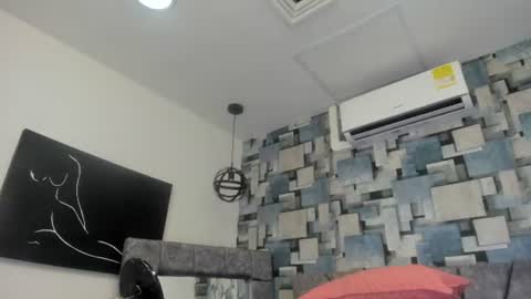 Snapshot of angel_dthroat chatting on July 17, 12:01 pm ANGHEL online show from July 17, 12:01 pm