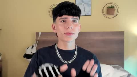 Angel online show from February 14, 11:45 pm