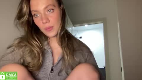 Greetings  Jess online show from February 25, 5:58 pm