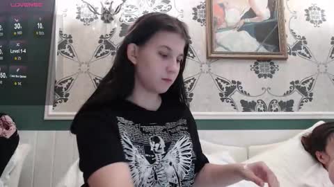 Snapshot of angel_gelya chatting on November 15, 9:17 am Angel online show from November 15, 9:17 am