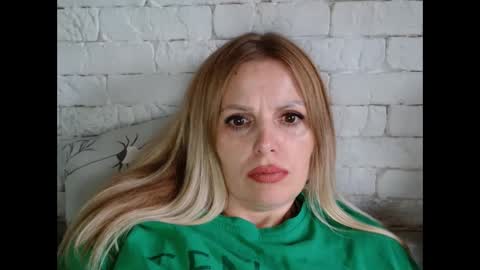 ANGEL online show from December 5, 9:40 am