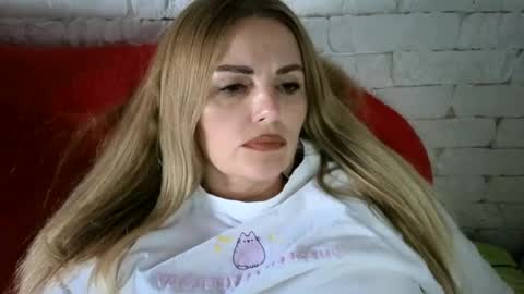 Snapshot of angel_girllovemy chatting on June 16, 12:08 pm ANGEL online show from June 16, 12:08 pm
