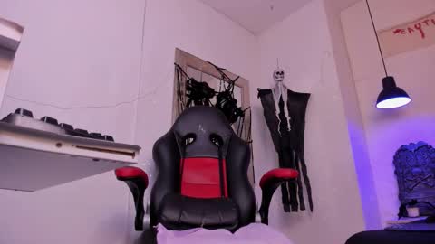 angel hardy online show from October 20, 12:05 pm