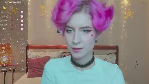 Snapshot of angel_julles chatting on February 7, 5:05 pm Angel Dust online show from February 7, 5:05 pm