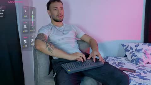 Snapshot of angel_kyrozz chatting on May 10, 8:14 pm angel_kyrozz online show from May 10, 8:14 pm