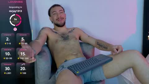 Snapshot of angel_kyrozz chatting on May 13, 6:49 pm angel_kyrozz online show from May 13, 6:49 pm