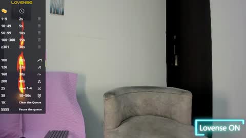 Snapshot of angel_kyrozz chatting on June 17, 7:04 pm angel_kyrozz online show from June 17, 7:04 pm