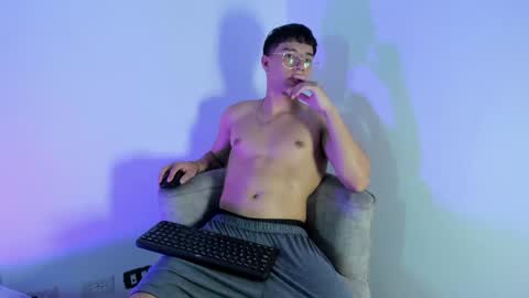 Snapshot of angel_montalvan chatting on June 7, 2:27 am Angel online show from June 7, 2:27 am