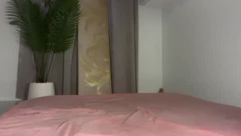 angel_petite07 online show from June 8, 5:08 am
