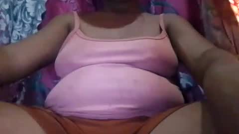 Snapshot of angel_pilipinaxxx10 chatting on November 21, 11:36 pm angel_pilipinaxxx10 online show from November 21, 11:36 pm