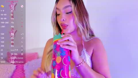 Snapshot of angel_rizzo_ chatting on March 2, 1:47 am Angel online show from March 2, 1:47 am