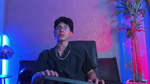 angel_scott2 online show from March 3, 11:27 am