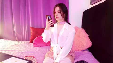 Snapshot of angel_shinyy chatting on April 26, 8:06 pm Angel online show from April 26, 8:06 pm