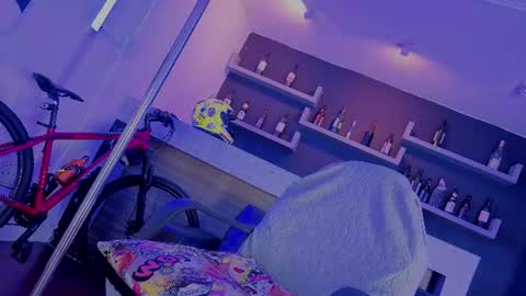 Snapshot of angel_still_ chatting on June 25, 3:06 am Angel Still online show from June 25, 3:06 am