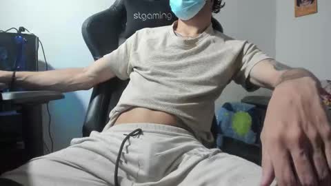 Snapshot of angel_straight chatting on November 13, 1:54 pm angel_straight online show from November 13, 1:54 pm