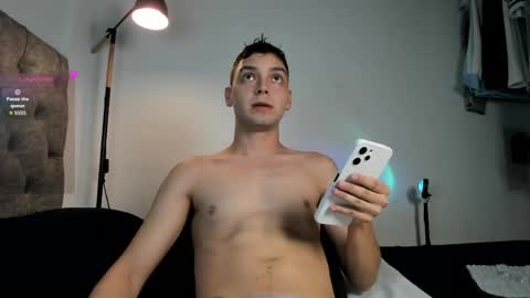 Snapshot of angel_sunshine chatting on May 23, 9:35 am Angel online show from May 23, 9:35 am