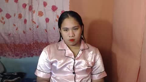 Snapshot of angel_sweet247 chatting on February 20, 2:17 pm angel_sweet247 online show from February 20, 2:17 pm