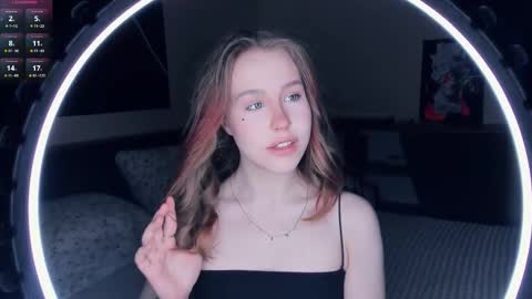 Snapshot of angel_to_burn chatting on February 9, 7:12 am SofiaSofi online show from February 9, 7:12 am