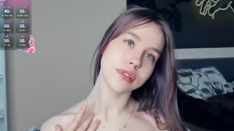 Snapshot of angel_to_burn chatting on June 16, 8:39 am SofiaSofi online show from June 16, 8:39 am