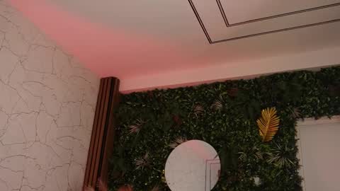 Snapshot of angel_wow_ chatting on December 4, 5:06 am Anysia online show from December 4, 5:06 am