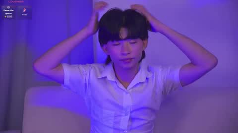 INDEPENDENT MODELDimerson Daza online show from March 21, 8:19 am