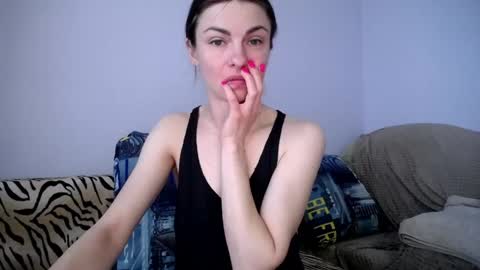 Snapshot of angel_zoe77 chatting on June 1, 8:38 am Zoe online show from June 1, 8:38 am