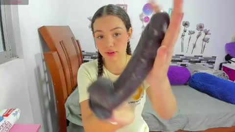 ANGELA  online show from May 14, 12:17 am