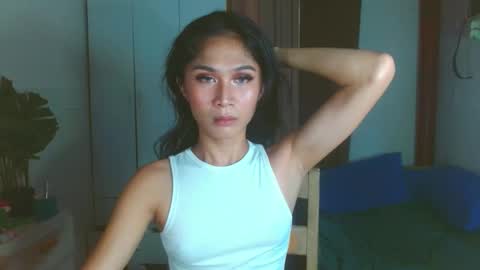 angela online show from December 2, 3:37 am