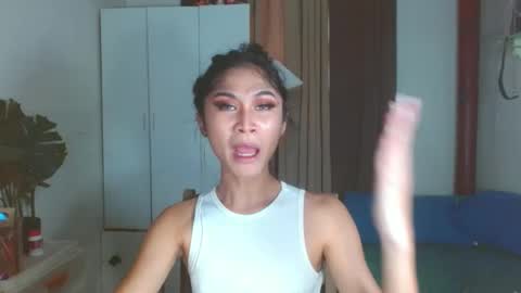 angela online show from December 14, 2:01 am