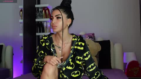Angela online show from May 1, 12:43 pm