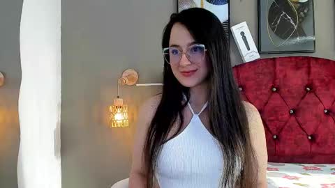 Snapshot of angela_nix chatting on June 1, 3:36 pm angela_nix online show from June 1, 3:36 pm