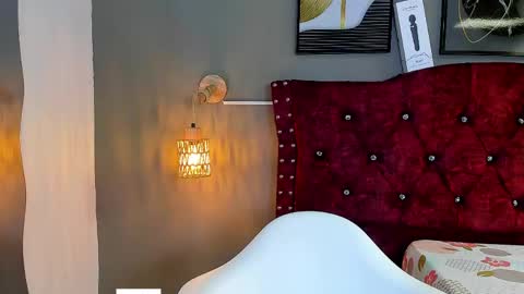 Snapshot of angela_nix chatting on June 6, 3:28 pm angela_nix online show from June 6, 3:28 pm