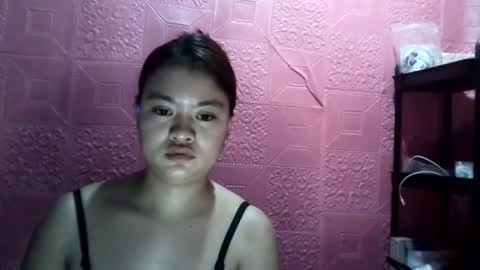 Snapshot of angela_rose12345 chatting on July 4, 12:17 am angela_rose12345 online show from July 4, 12:17 am