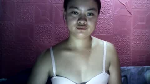 Snapshot of angela_rose12345 chatting on July 5, 10:22 am angela_rose12345 online show from July 5, 10:22 am