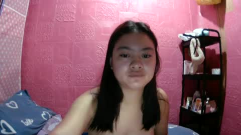 Snapshot of angela_rose12345 chatting on July 26, 8:05 pm angela_rose12345 online show from July 26, 8:05 pm