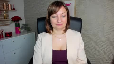 Angela online show from March 19, 7:12 am
